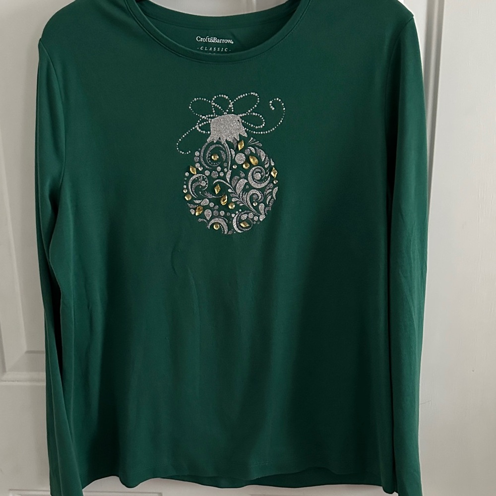 Croft & Barrow Dark Green Christmas Long Sleeve Top